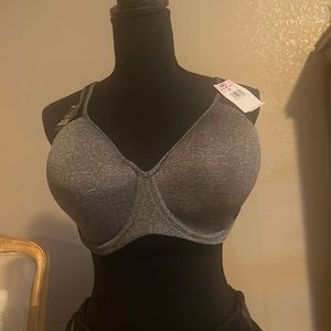 Bali wired sport bra size 40D